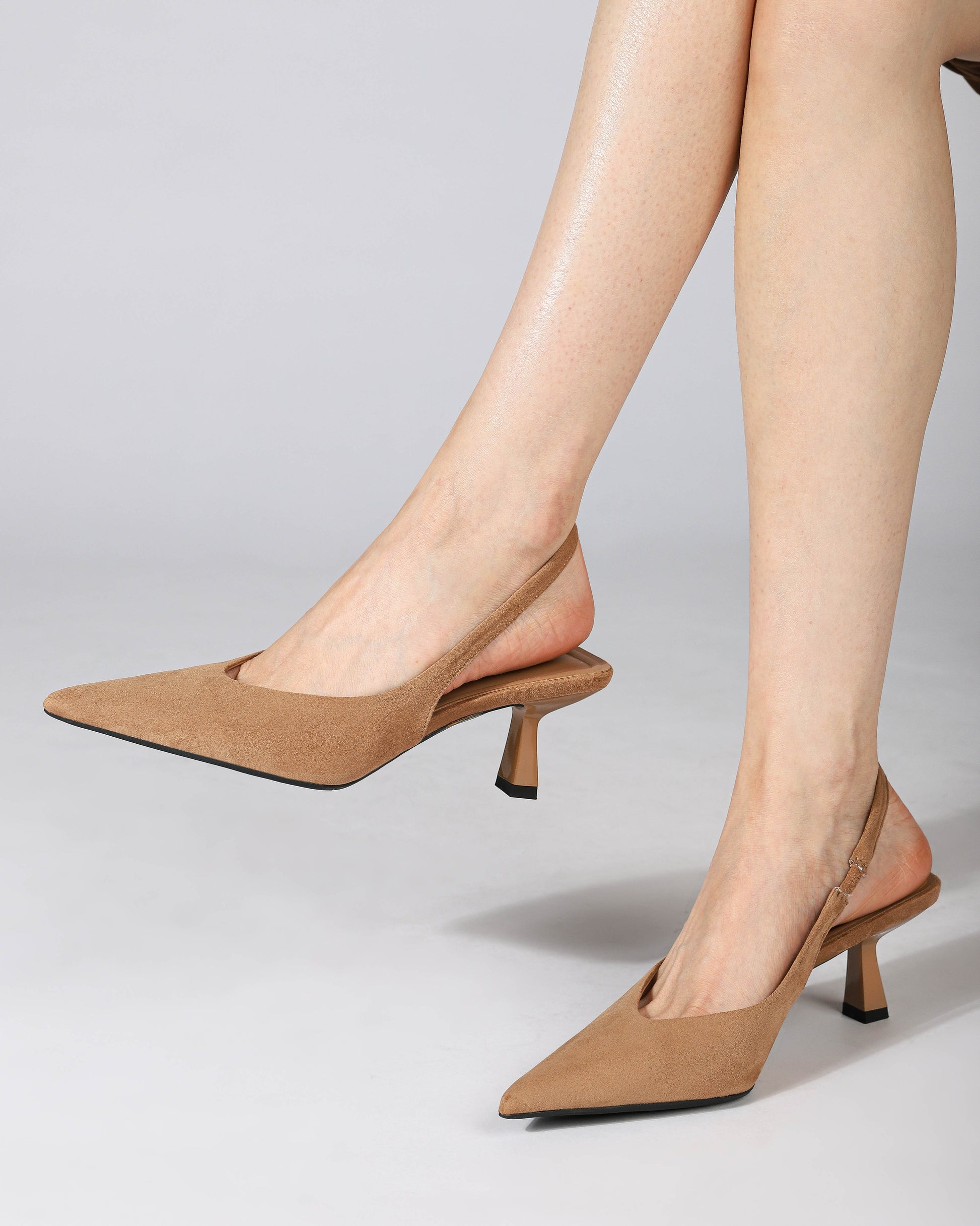 Color: Brown