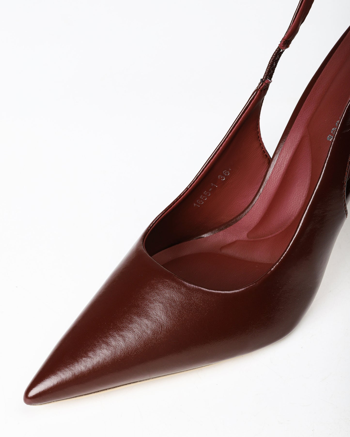 Color: Wine Red