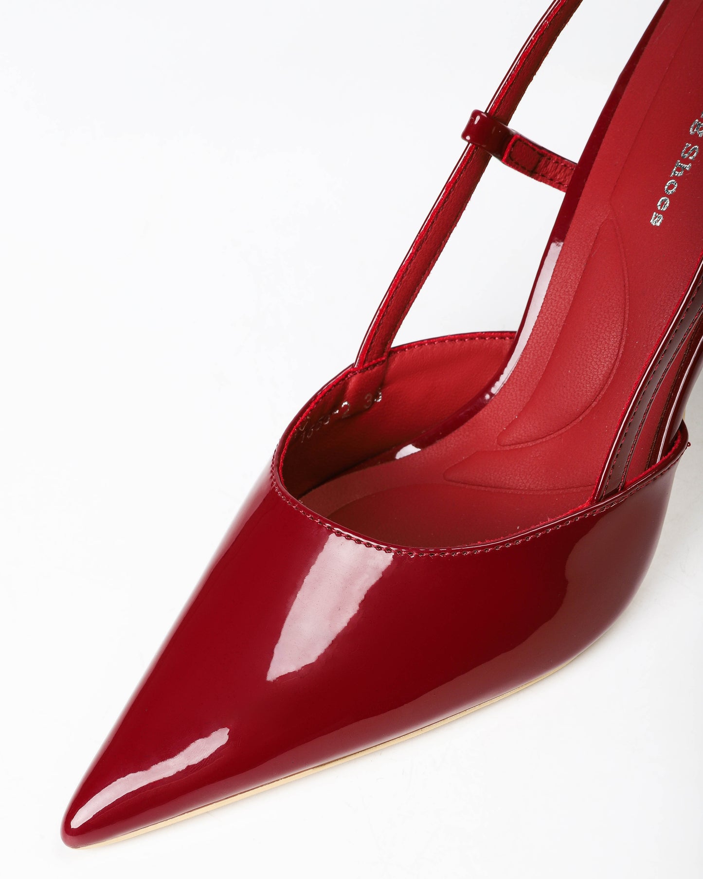 Color: Wine Red