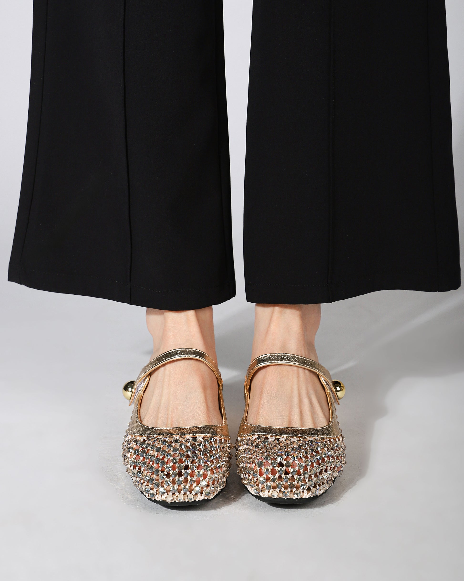 Color: Gold