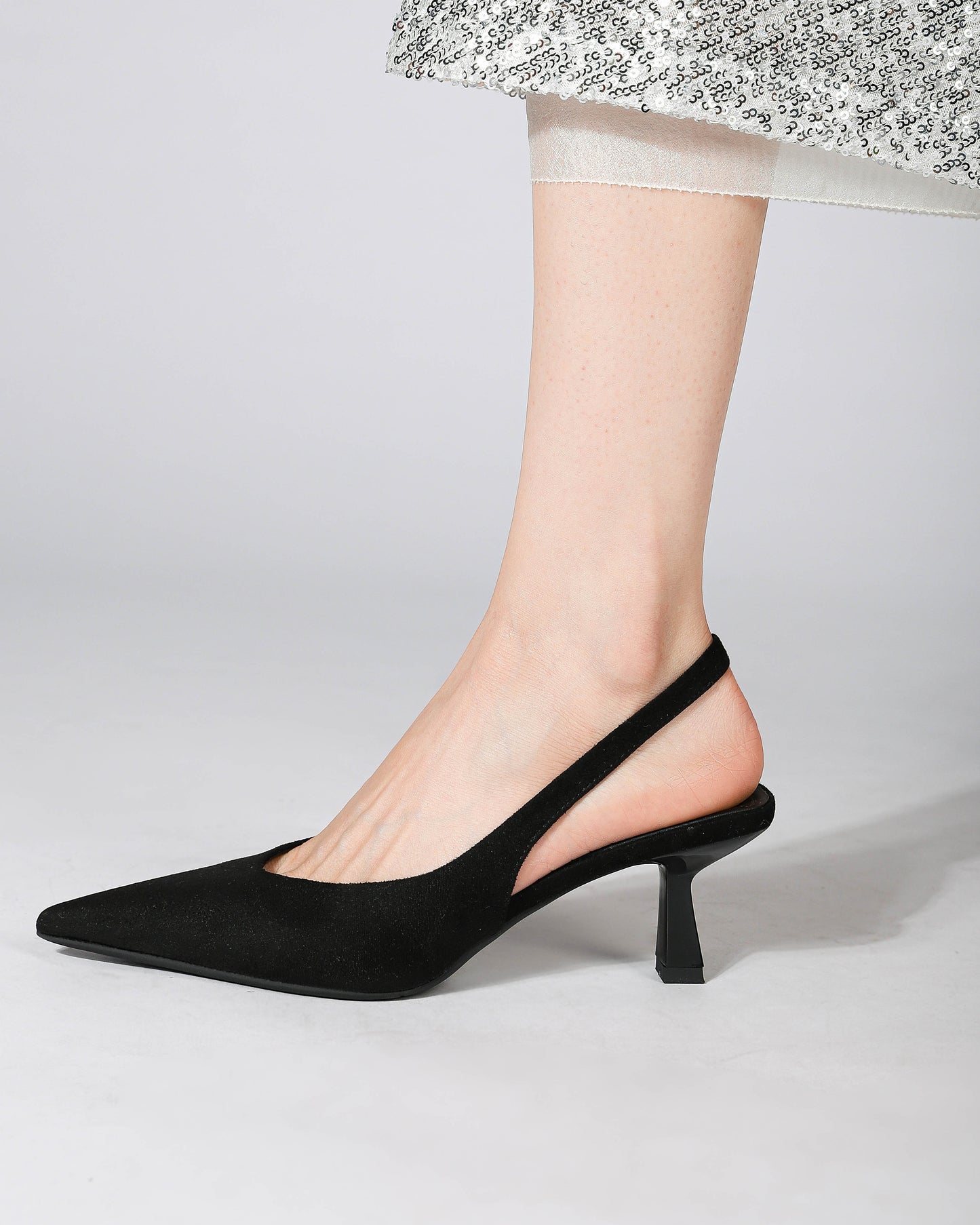 Color: Black