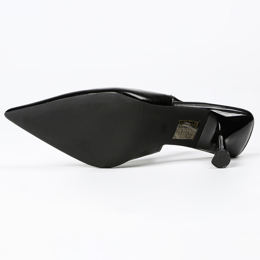 Black slingback insole detail