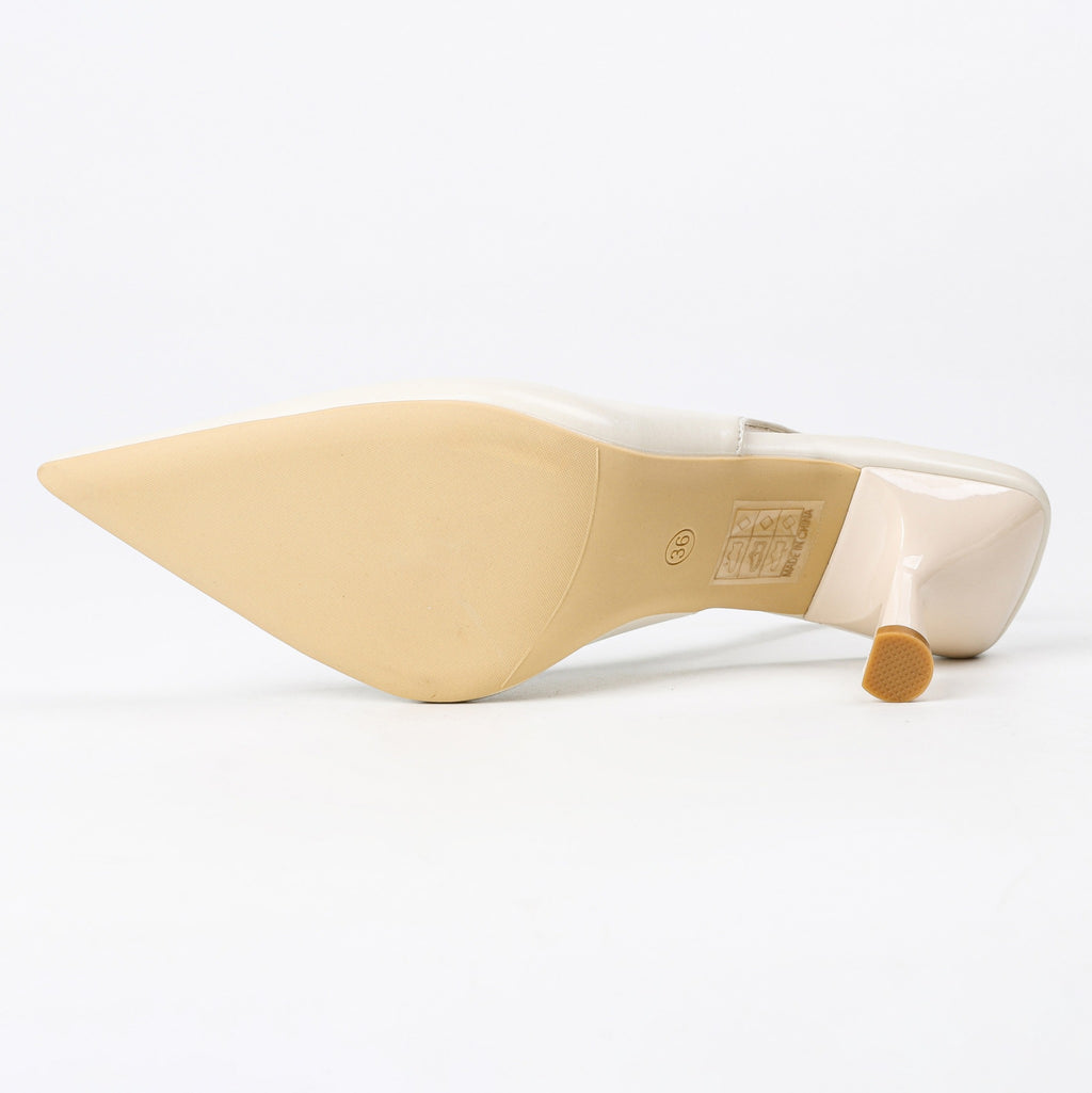 Off-White slingback heel detail