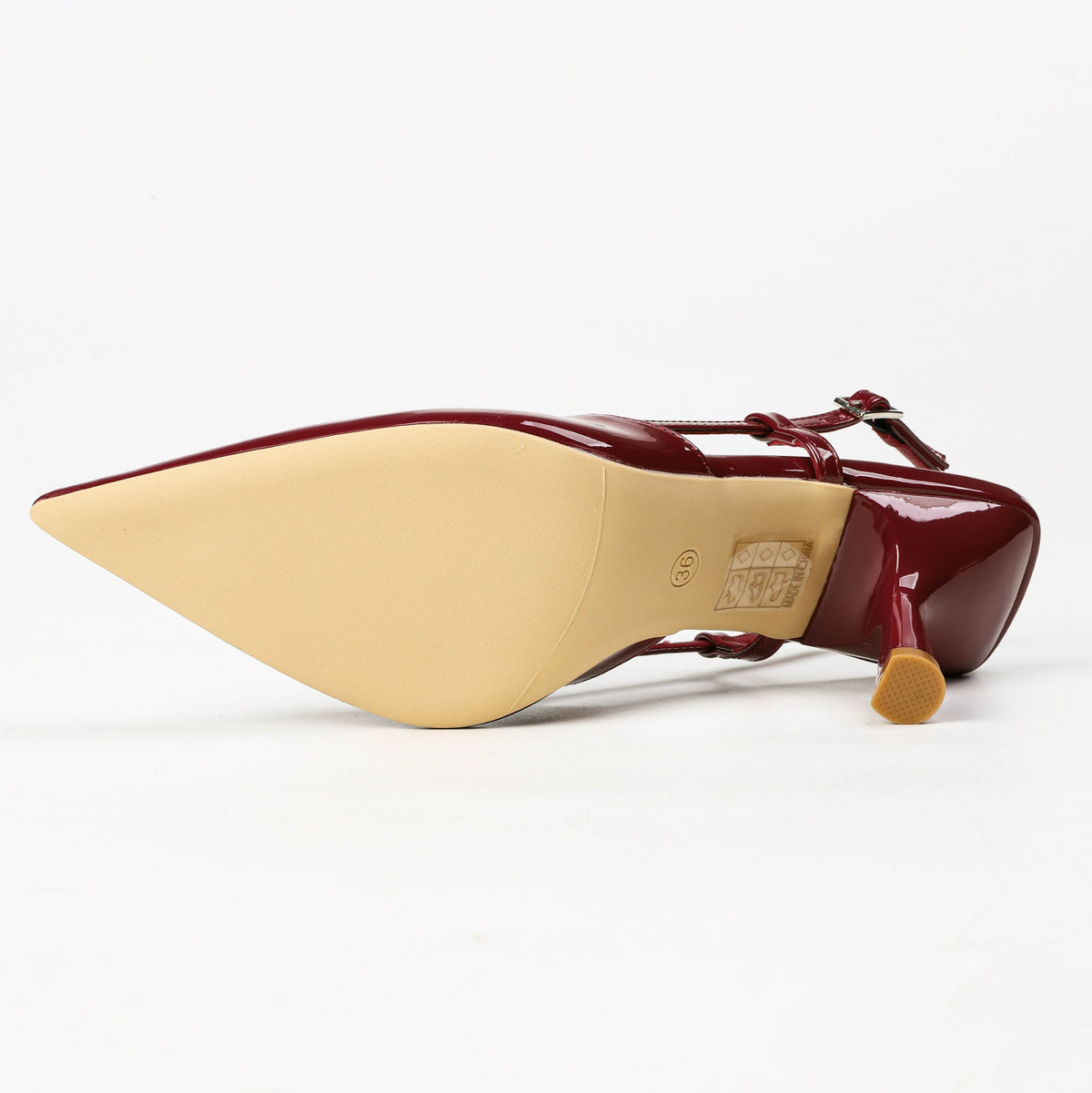 Wine Red patent slingback pumps detail view 2