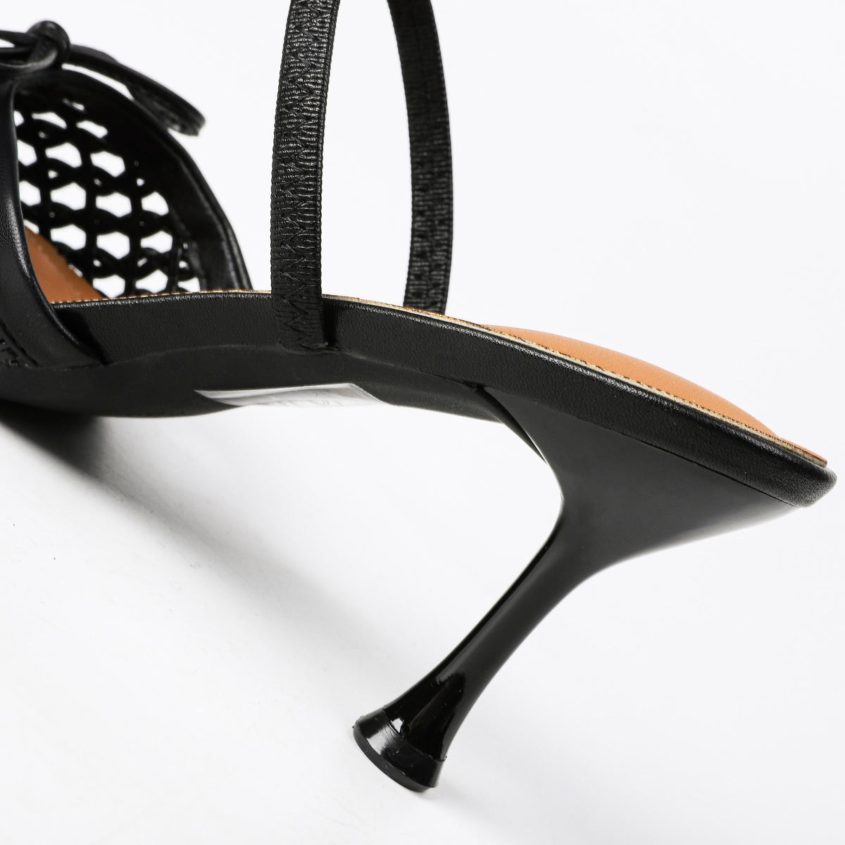 Black sculpted heel detail