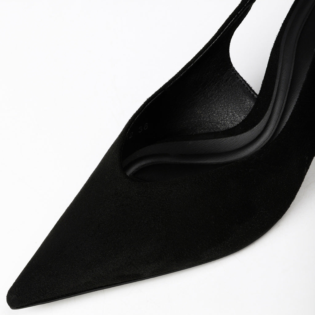 Black 623-12 studio photo 4: toe detail