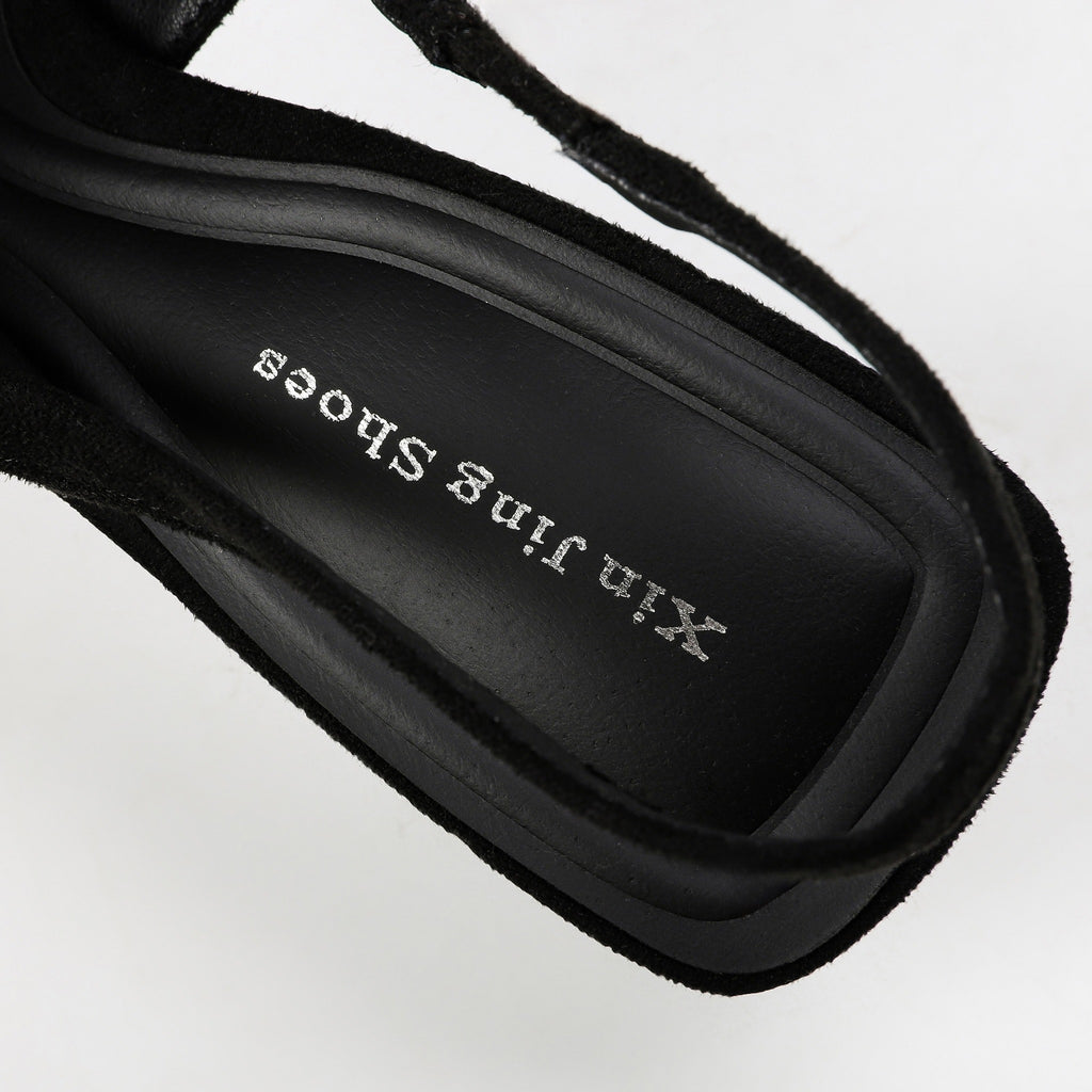 Black 623-12 studio photo 5: insole detail