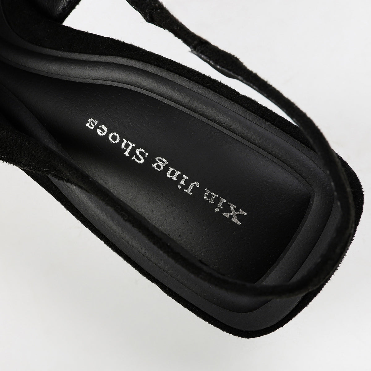 Black 623-12 studio photo 5: insole detail