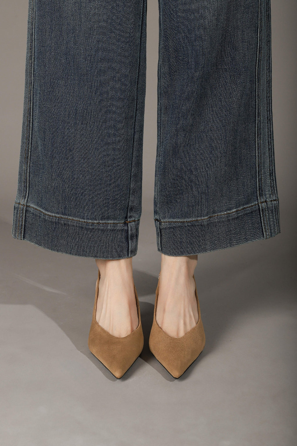 Brown 623-12 on-foot photo 2
