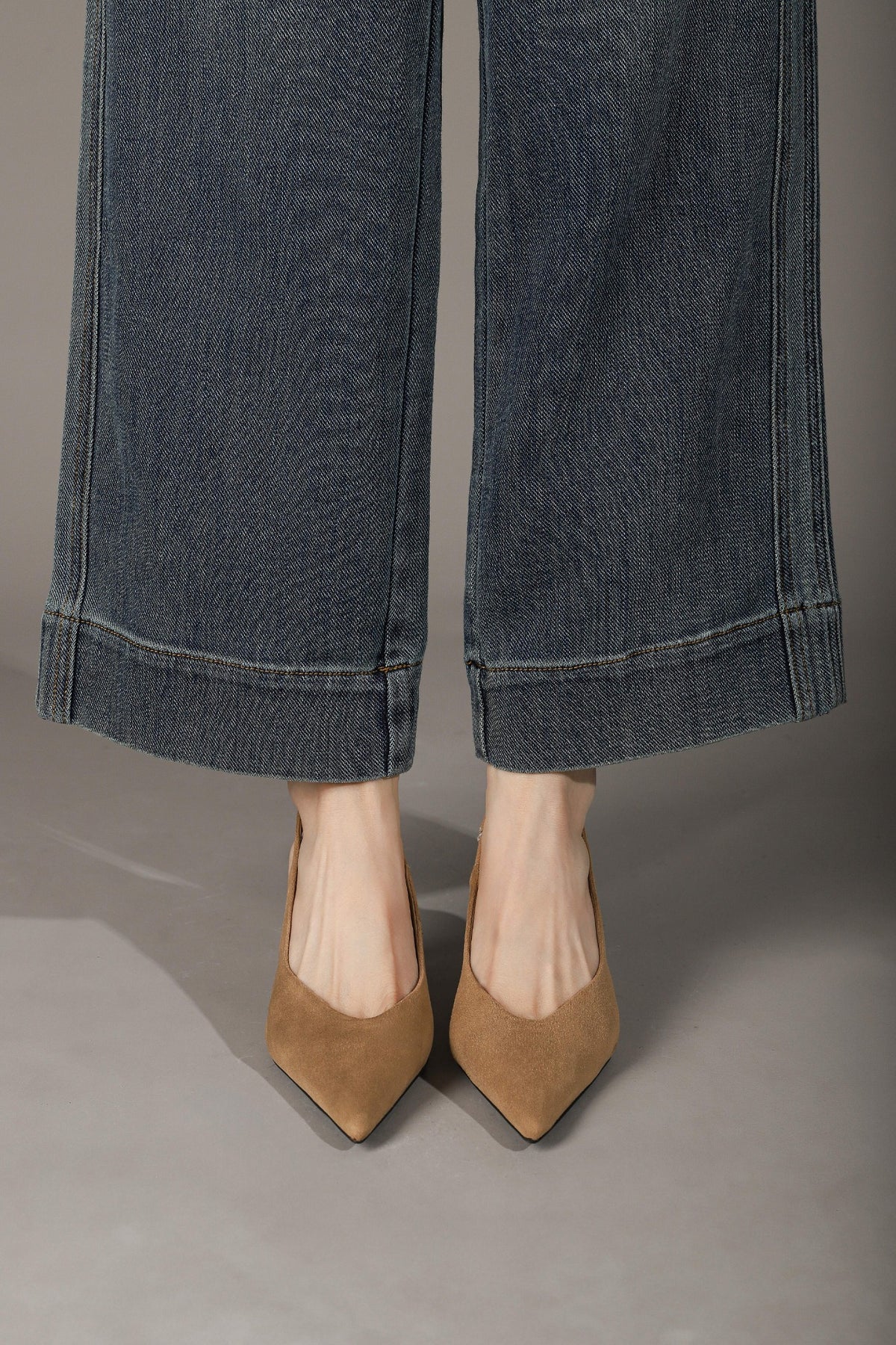 Brown 623-12 on-foot photo 2