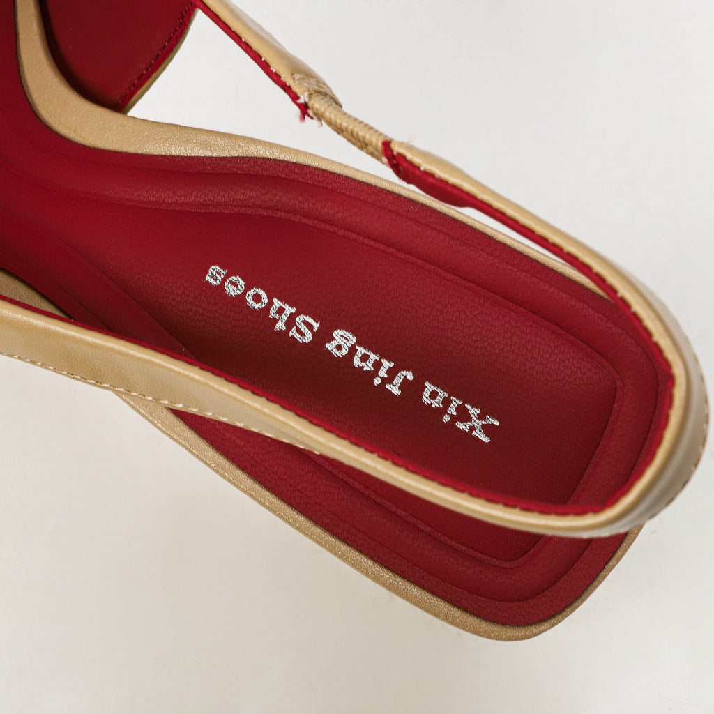 Khaki slingback heel red footbed and elastic strap close-up