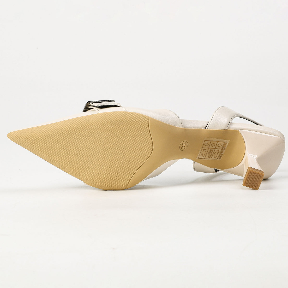 Off-white slingback heel outsole detail