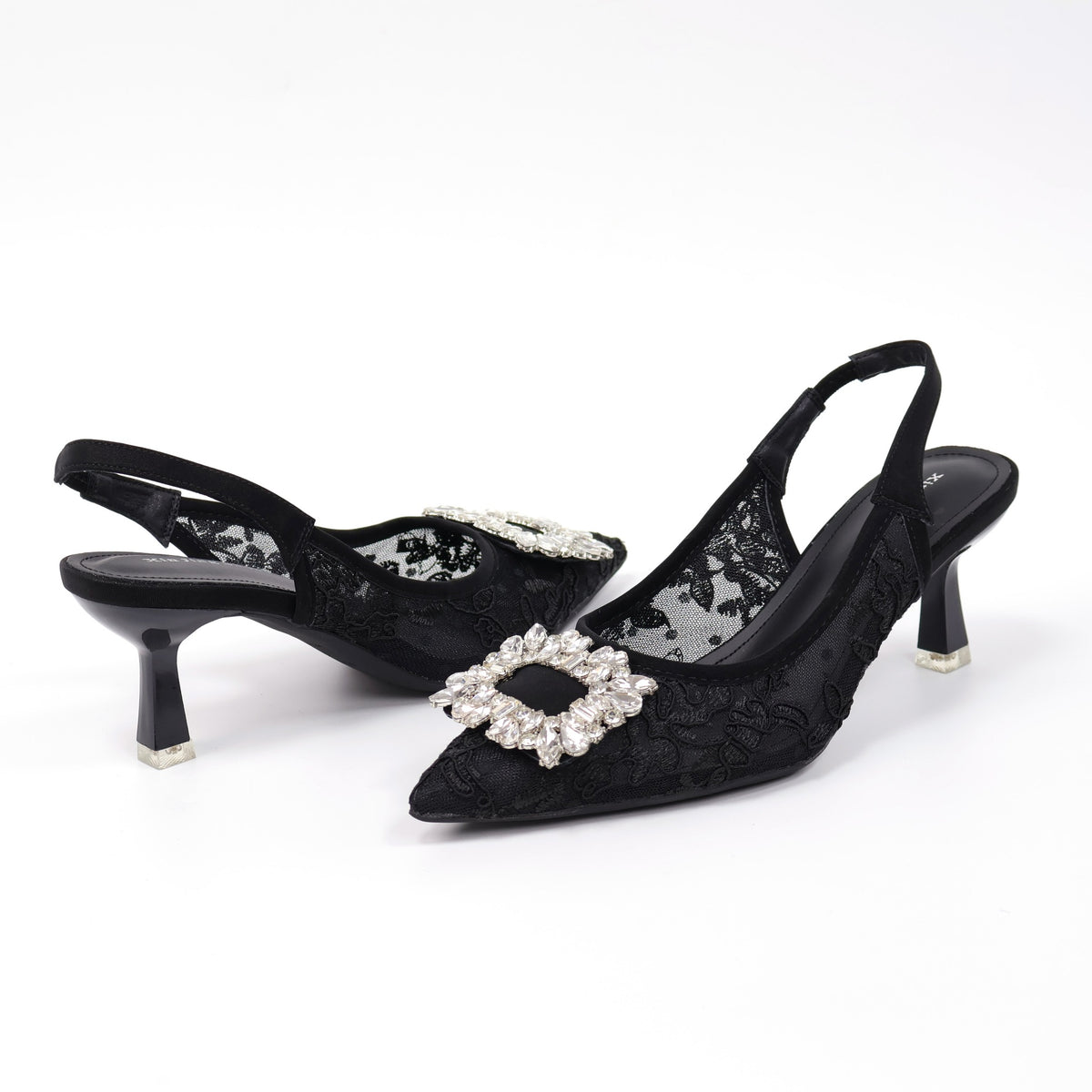 699-303 Black pointed-toe lace slingback heels
