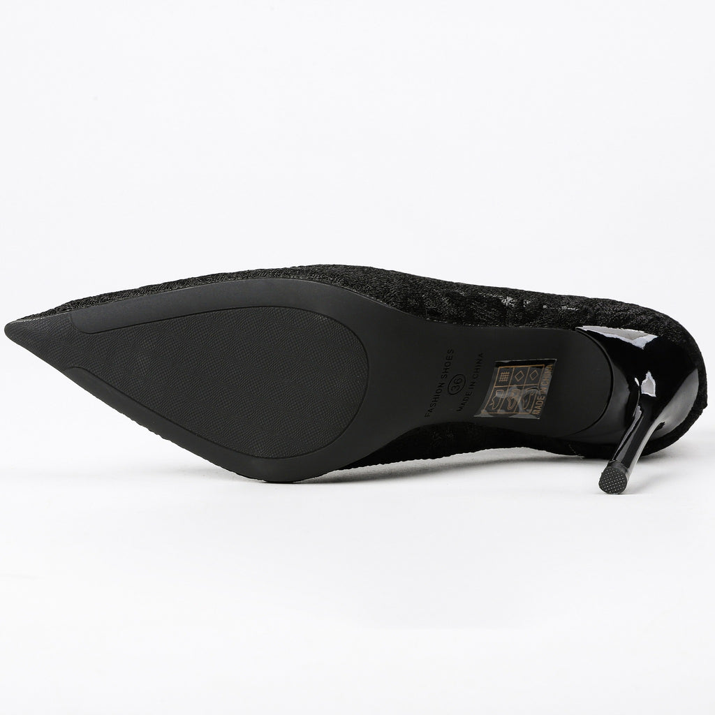 Black lace stiletto pump outsole