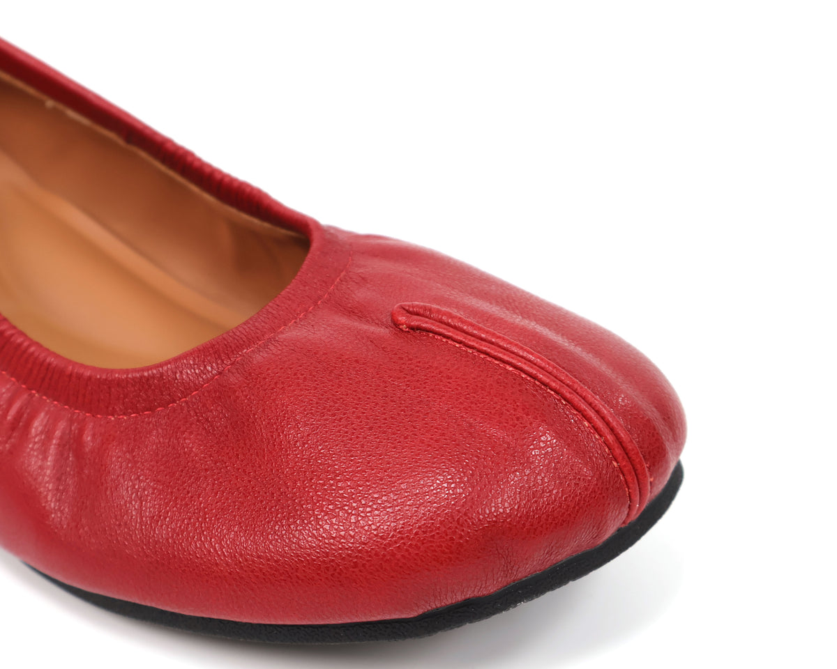 Soft, Rounded Toe