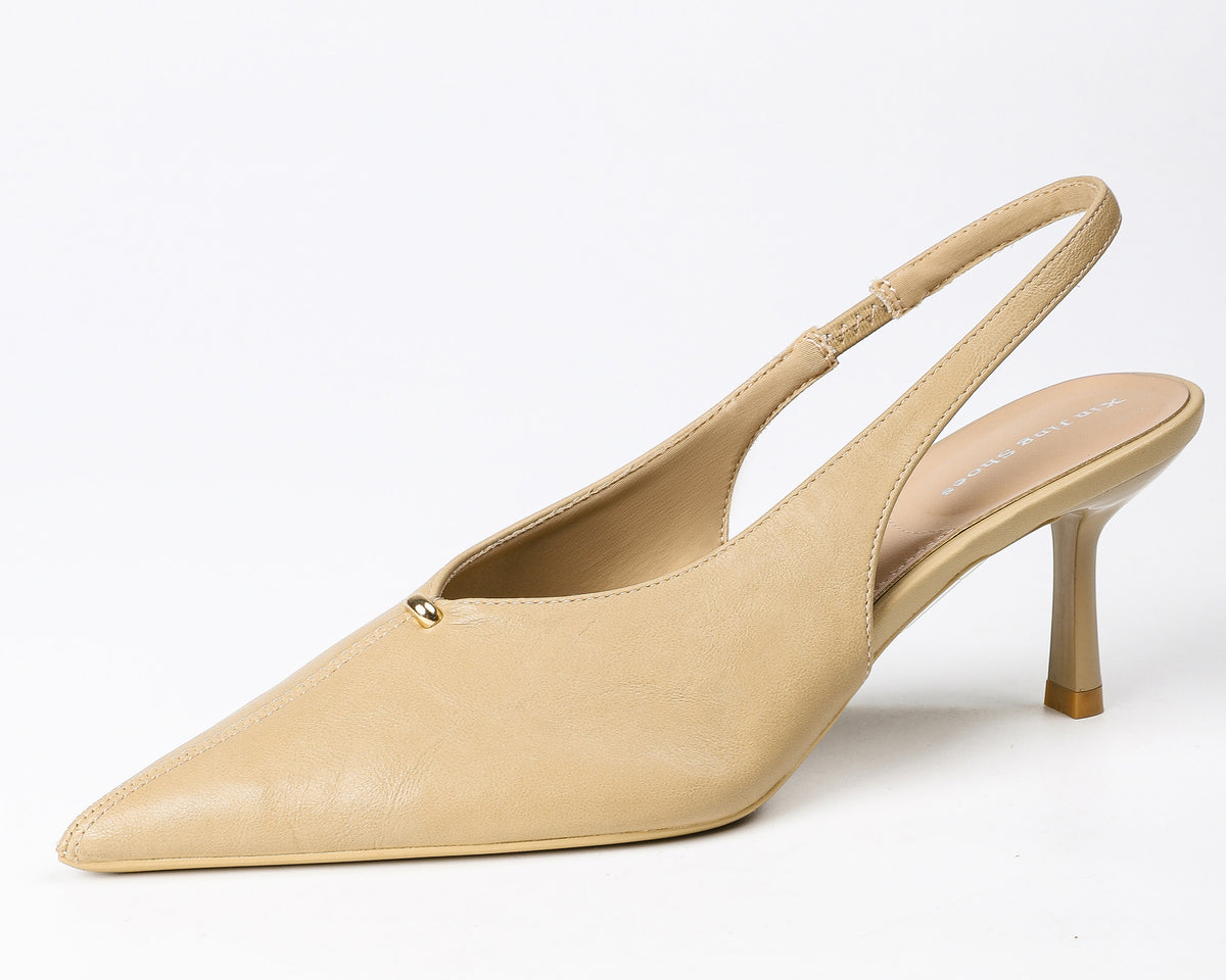 Gold-Tone Vamp Accent